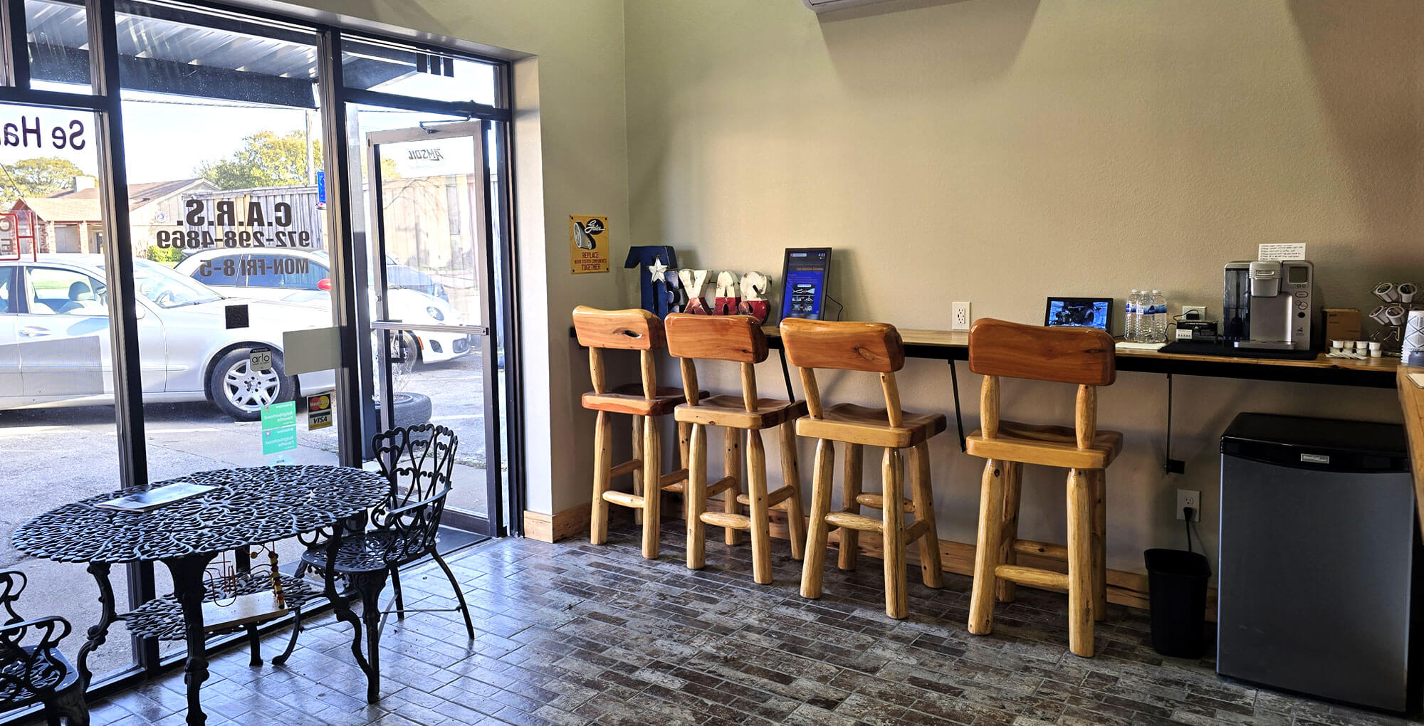 About Us at Carlin's CARS